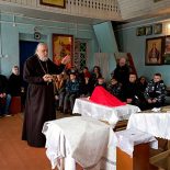 Протоиерей Димитрий Первий рассказал детям о Божественной литургии