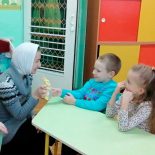 В детском саду Кировска показали воспитанникам сказку о любви к ближнему
