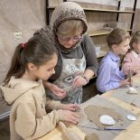 Научить детей творчески мыслить и вдохновляться природой – задача новосозданной керамической мастерской в «Покровах»