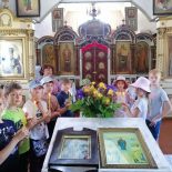 Дети из школьных летних лагерей приходят на экскурсии в храмы епархии