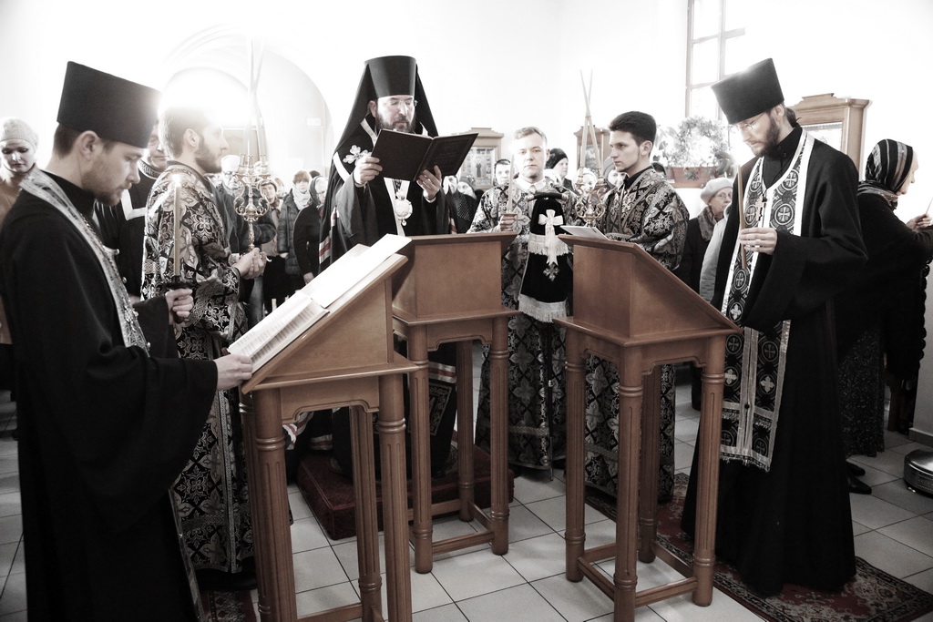 Великое повечерие с каноном прп. Андрея Критского в Иверском храме