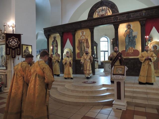 Воскресное всенощное бдение в Никольском кафедральном соборе г. Бобруйска