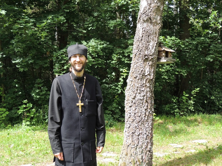Интервью с духовником православной летней школы «Дружба» иереем Павлом Лукиным