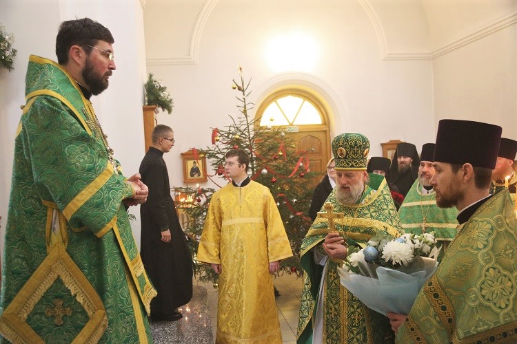 В день своего небесного покровителя епископ Серафим совершил Божественную литургию в Иверском храме Бобруйска