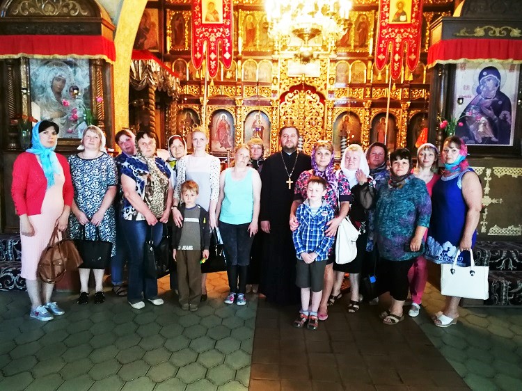 Воспитатели ГУО «Ясли-сад №5» г. Бобруйска совершили паломничество по храмам города