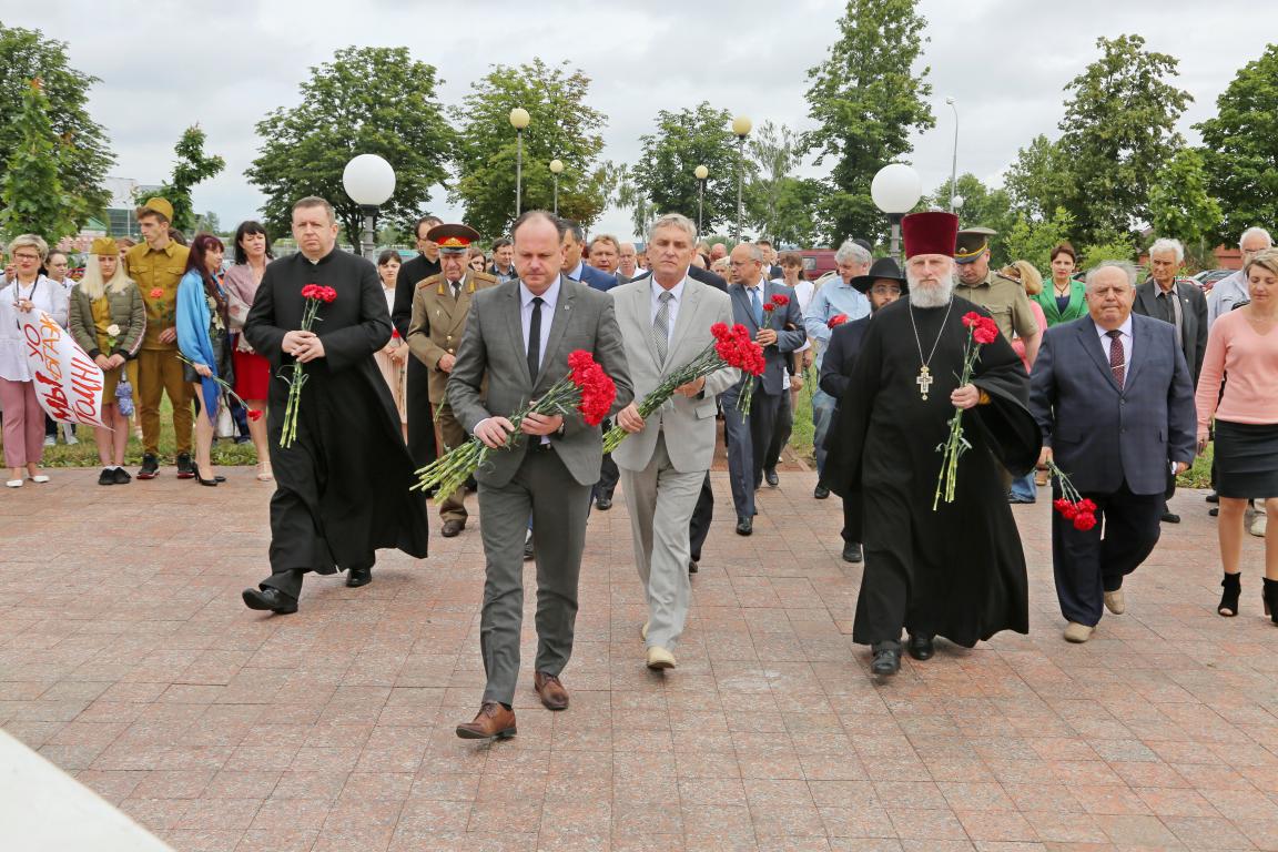 В Бобруйске состоялось перезахоронение в братскую могилу останков советских воинов
