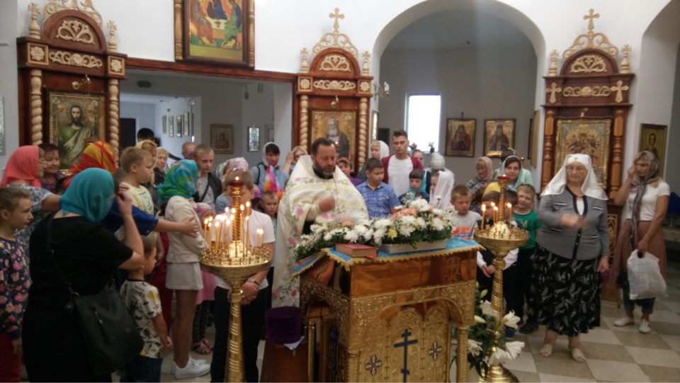 Молебен на начало нового учебного года совершен в Сретенском храме Бобруйска