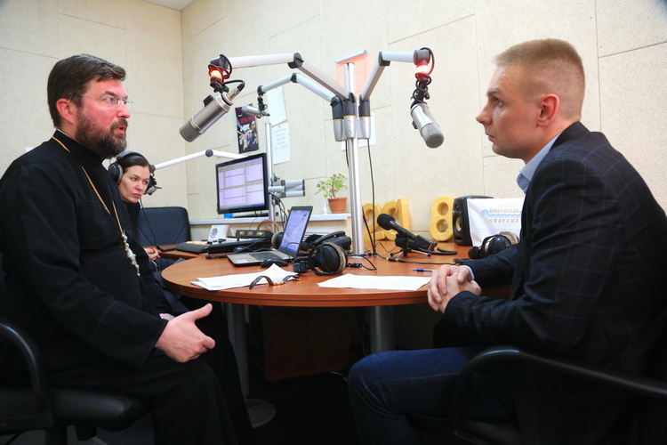 Епископ Бобруйский и Быховский Серафим на «Зефир FM»