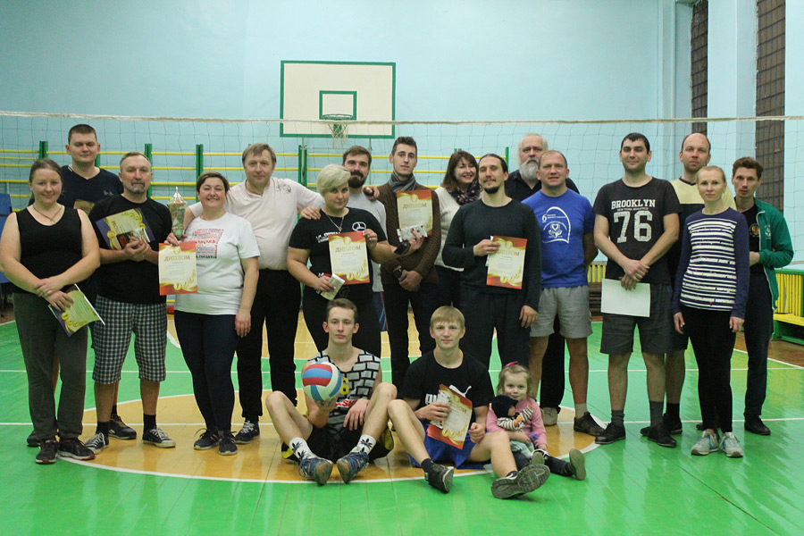 Третий благотворительный волейбольный турнир памяти Михаила Левановича прошел в Бобруйске