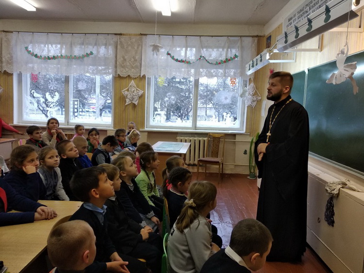 Встреча школьников со священнослужителем