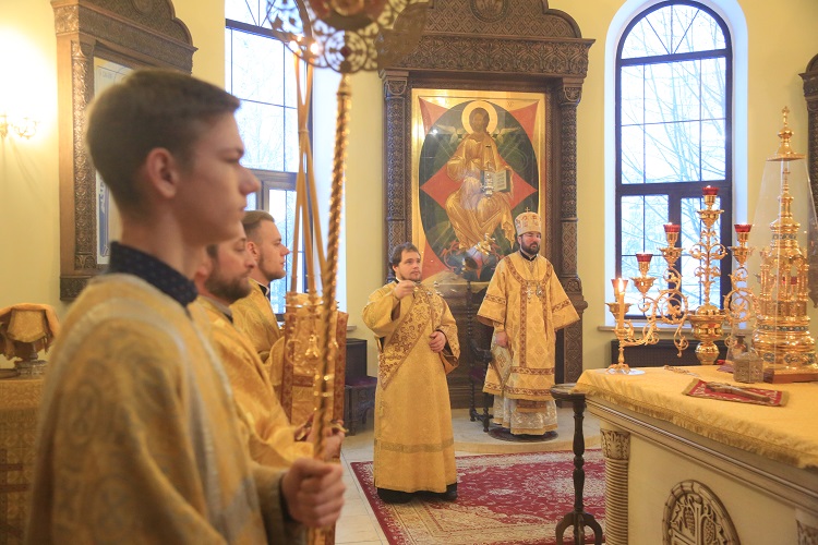 Воскресная Божественная литургия в Никольском кафедральном соборе г. Бобруйска