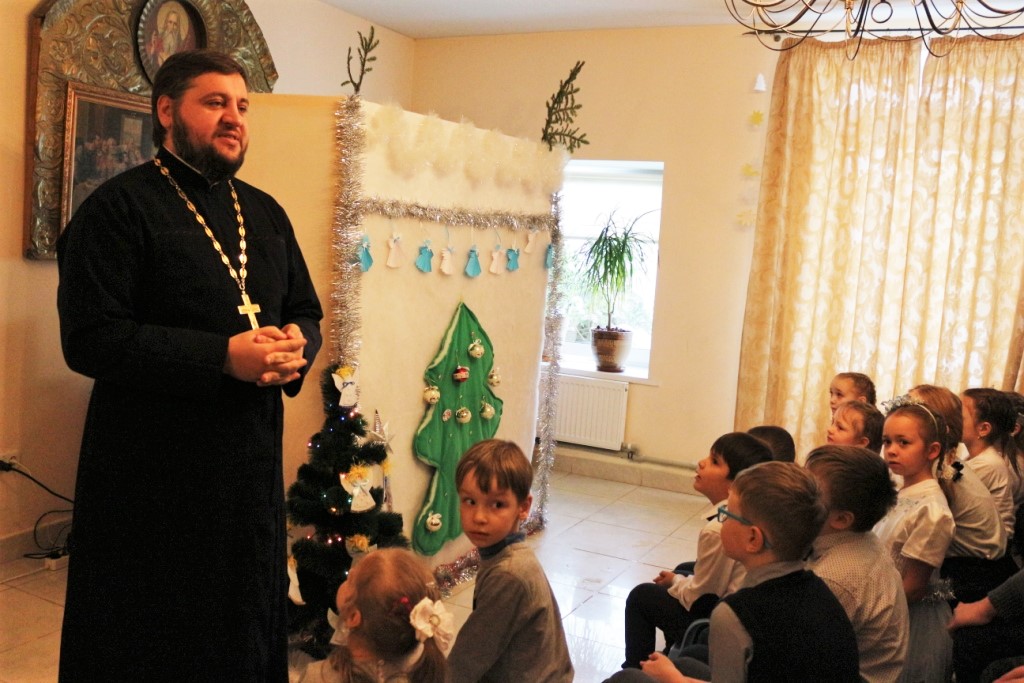 Рождественский утренник для детей и их родителей прошел в Николо-Софийском храме