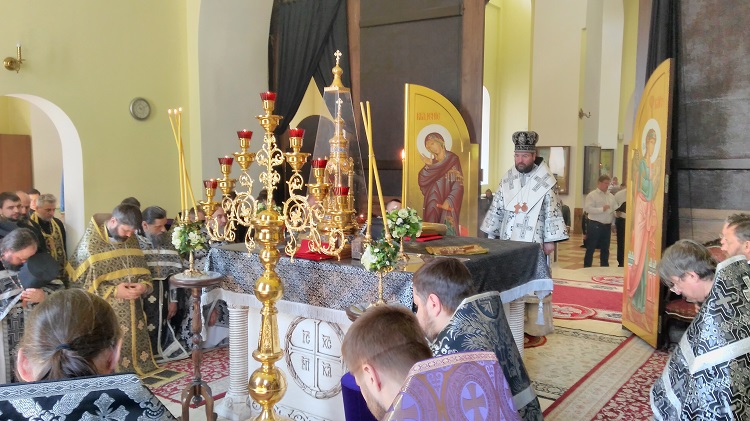 Епископ Серафим возглавил соборное служение духовенства Бобруйской епархии