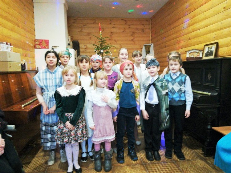 Рождественский утренник прошел в воскресной школе Сергиевского храма пос. Туголица