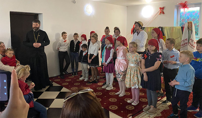 В храме пророка Илии г. Бобруйска состоялся пасхальный концерт воспитанников воскресной школы