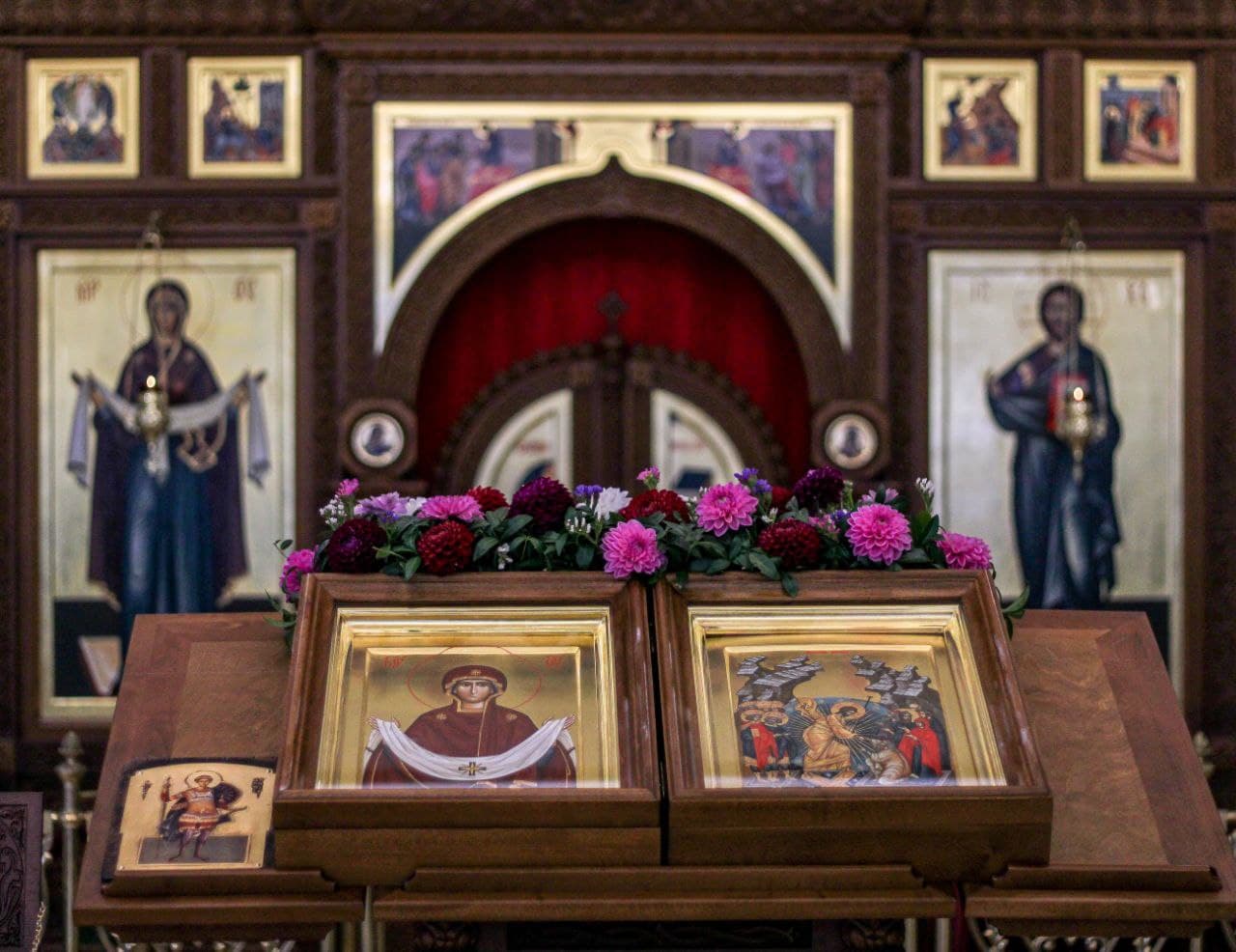В неделю 14-ю по Пятидесятнице епископ Серафим совершил Божественную литургию в Покровском храме г. Бобруйска