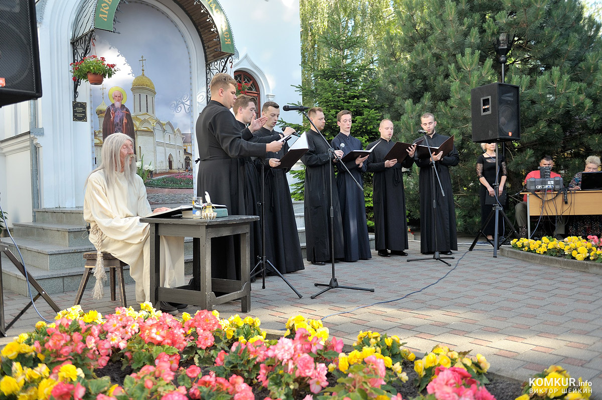 В Георгиевском храме состоялся концерт, посвященный преподобному Сергию Радонежскому