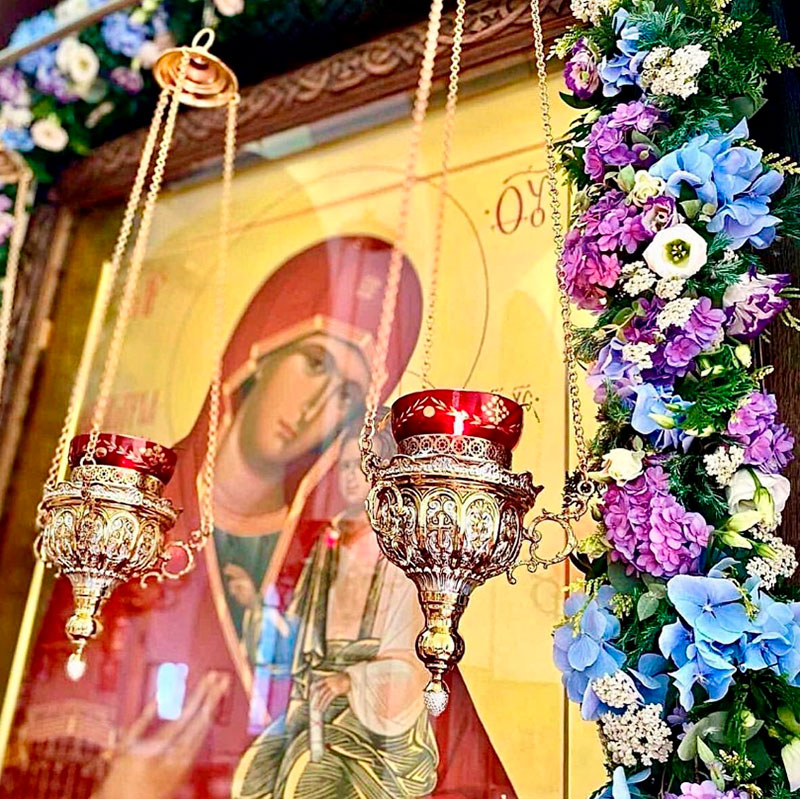 В праздник Бобруйской иконы Божией Матери епископ Серафим совершил Божественную литургию в Никольском кафедральном соборе Бобруйска