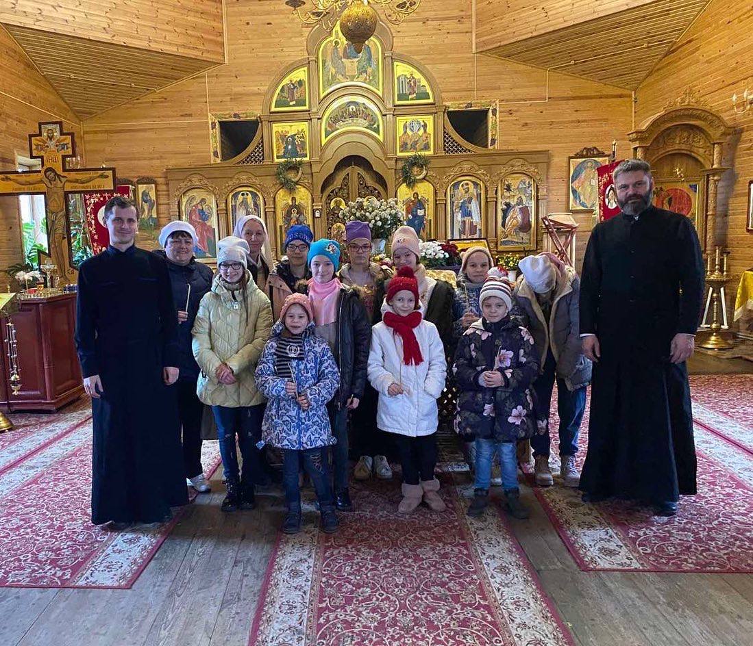 Ильинский храм посетила группа детей из детского дома города Бобруйска