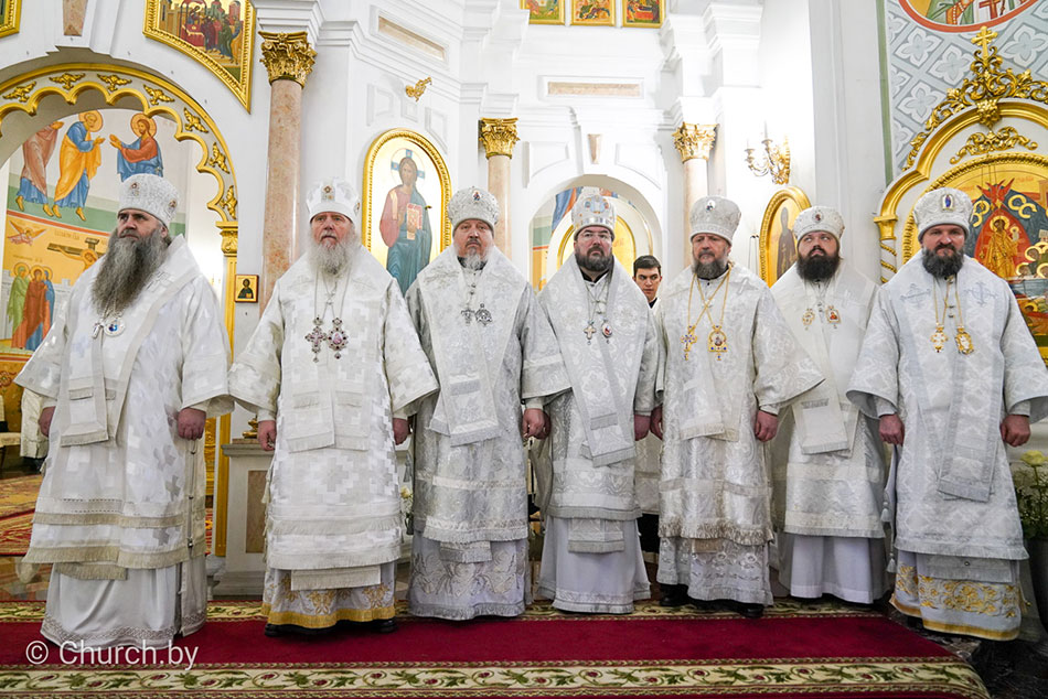 Епископ Бобруйский и Быховский Серафим принял участие в Божественной литургии в витебском Свято-Успенском кафедральном соборе