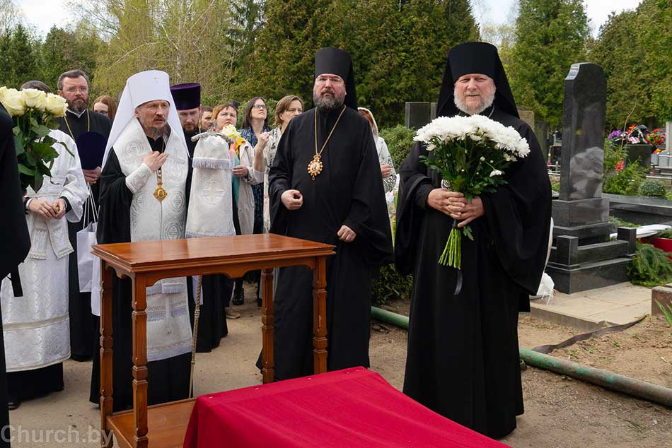 Епископ Бобруйский и Быховский Серафим принял участие в погребении новопреставленного архиепископа Артемия (Кищенко)
