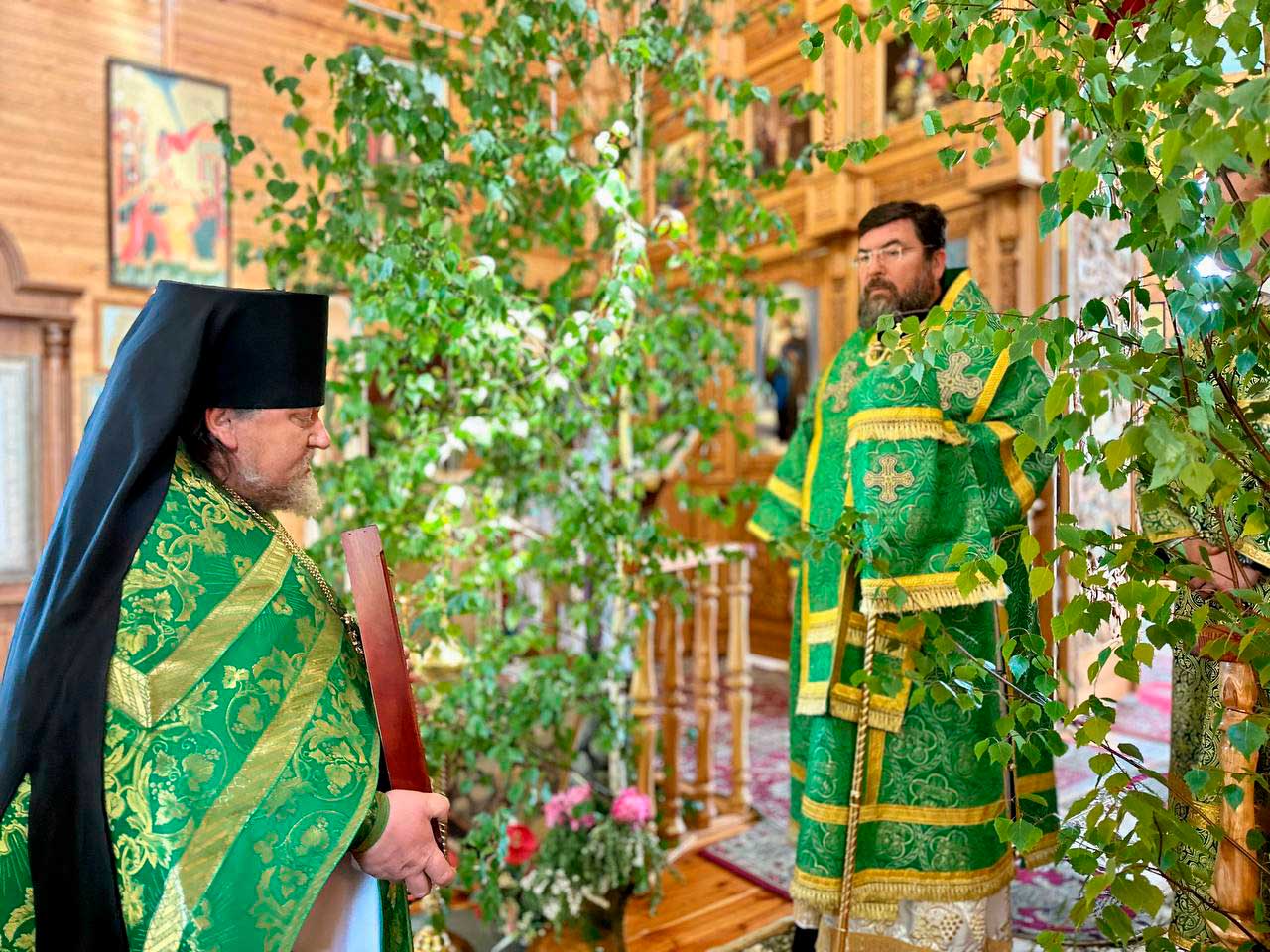 В день памяти блаженной Ксении Петербургской епископ Серафим совершил Божественную литургию в Троицком храме деревни Турки