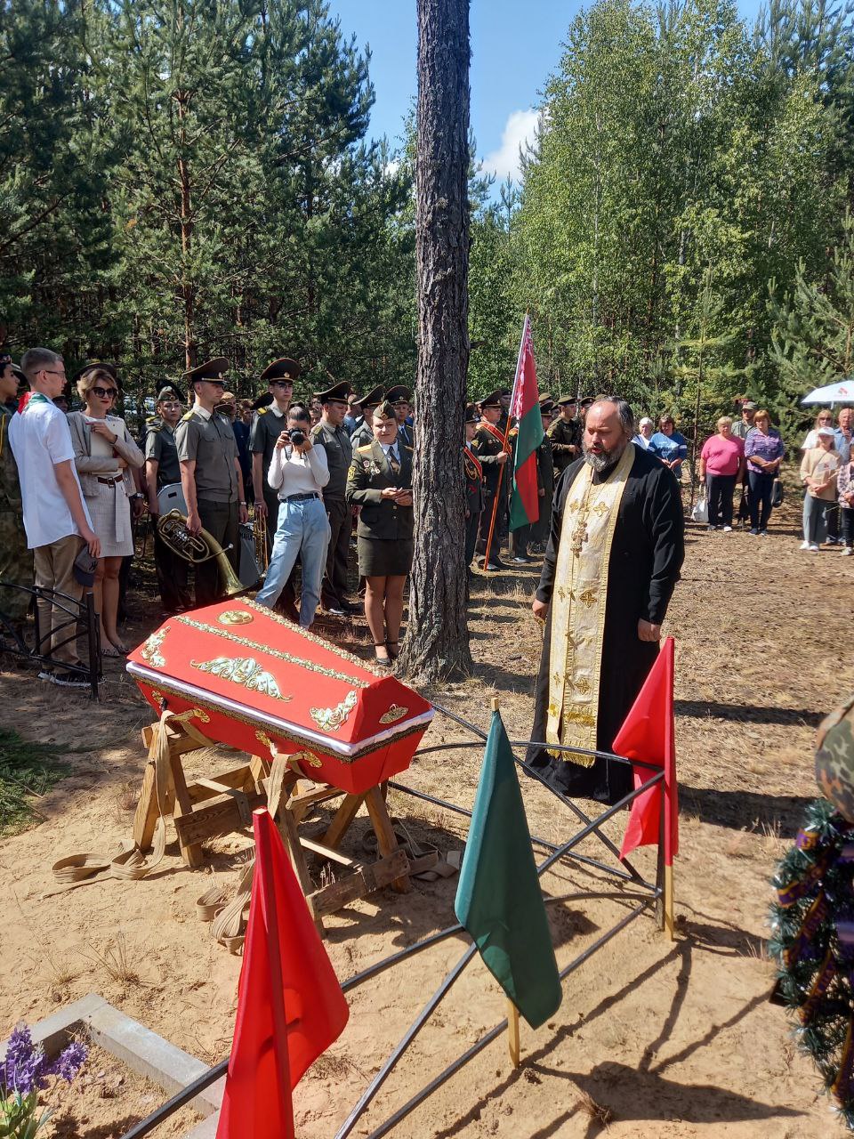 Игумен Максим (Юндил) принял участие в церемонии перезахоронения останков неизвестного солдата
