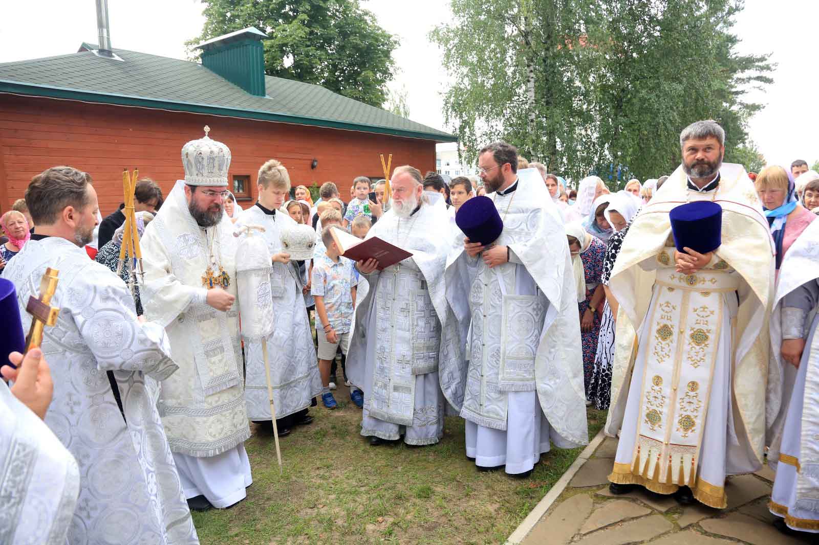 Епископ Серафим совершил Божественную литургию в престольный праздник Ильинского храма г. Бобруйска