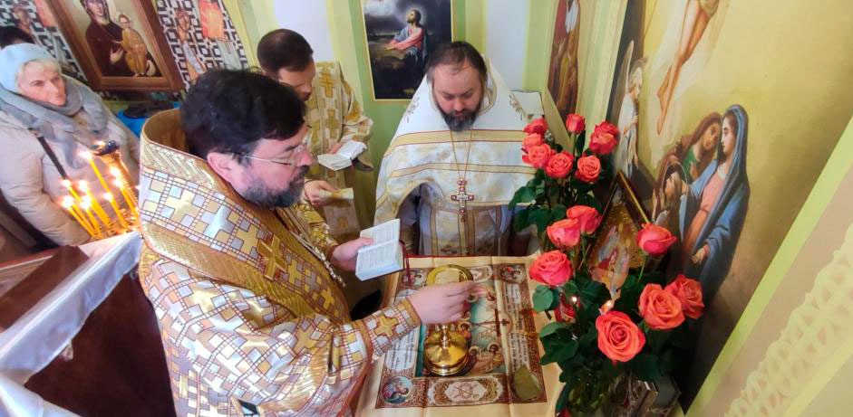 Епископ Серафим совершил Божественную литургию в храме Смоленской иконы Божией Матери г. Осиповичи