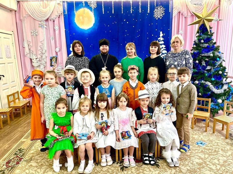 Представители центра «Покрова» приняли участие в рождественском утреннике