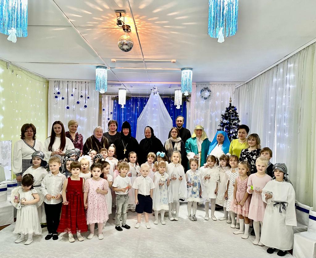 Игумения Параскева (Ельская) посетила ГУО «Детский сад №8 г. Бобруйска»