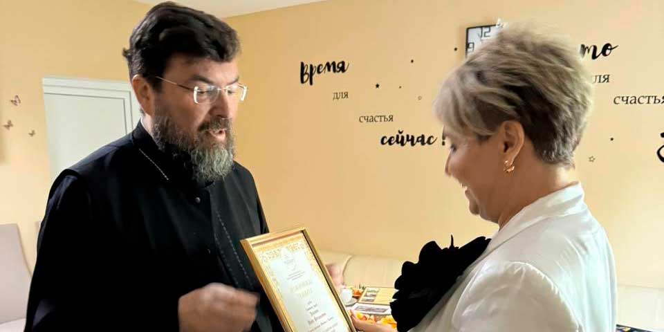 Епископ Серафим поздравил персонал санатория  «Шинник» с 50-летием и с Днем медицинского работника