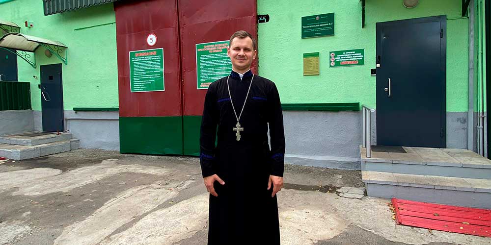 иерей Илья Устимчук совершил Божественную литургию в домовом храме преподобного Сергия Радонежского ВК2