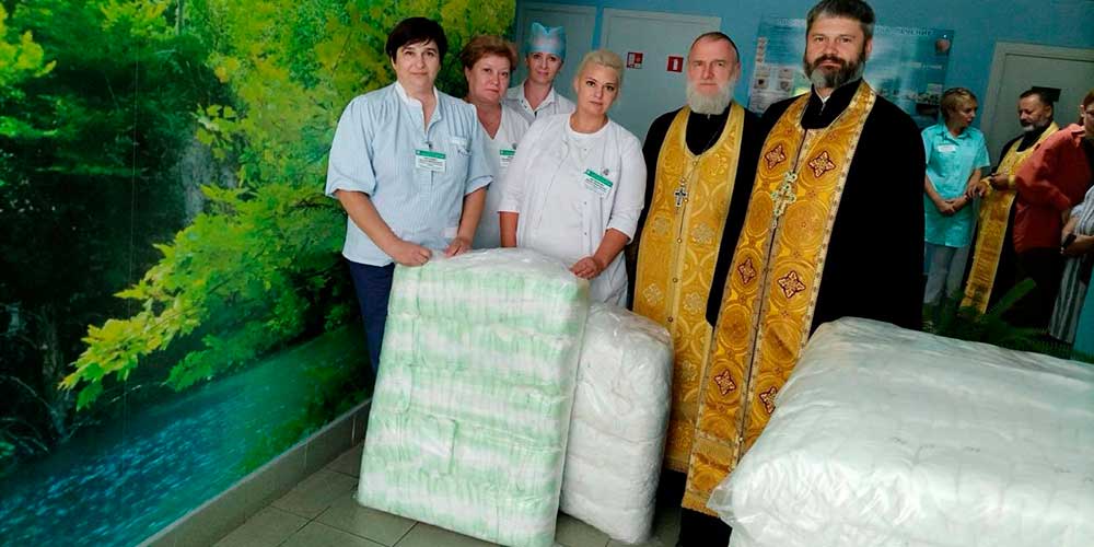 Клирики Бобруйской епархии посетили УЗ «Бобруйский межрайонный онкологический диспансер»