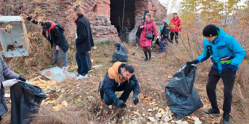 Прошла экоакция по уборке Бобруйской крепости