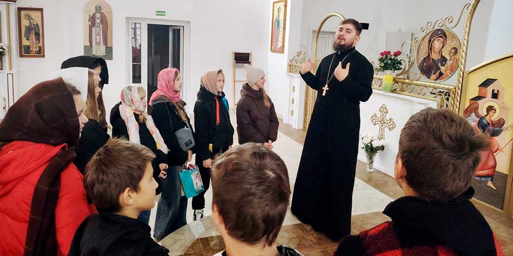 Храм преподобной Евфросинии Полоцкой г. Бобруйска посетили школьники