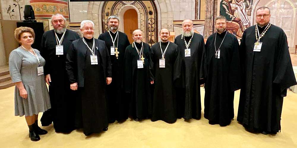 Протоиерей Виктор Смычник принял участие в пленарном заседании XII Общецерковного съезда по социальному служению