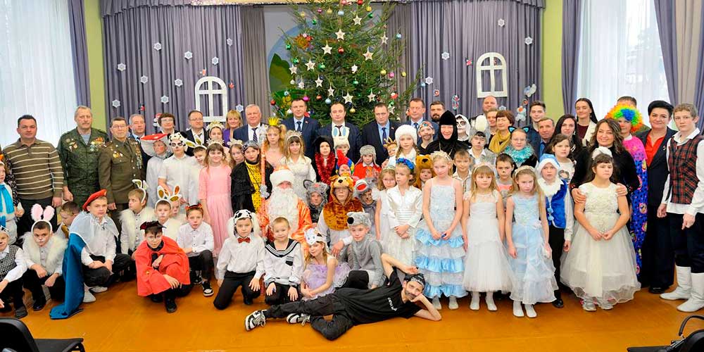 Новогодний праздник в УО «Каменская государственная вспомогательная школа-интернат»