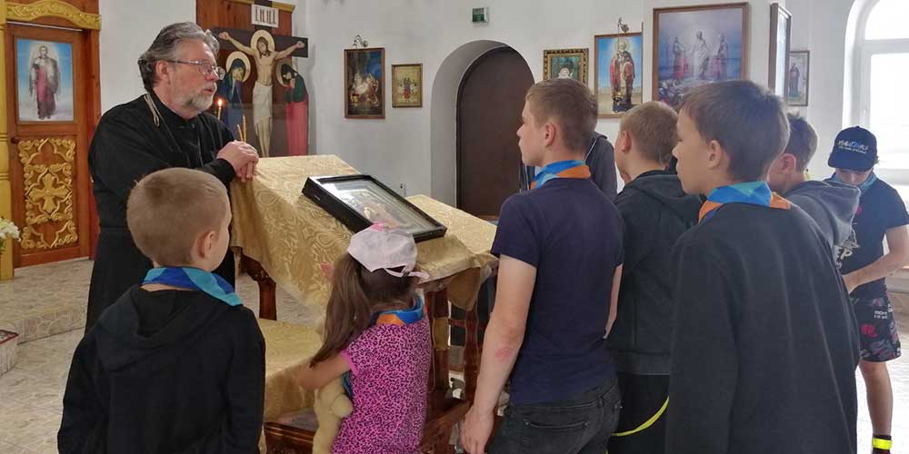 Воспитанники летнего лагеря посетили Благовещенский храм г. Кличева