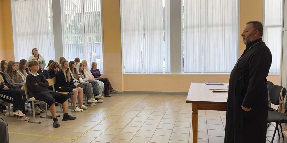 Протоиерей Иоанн Коляда принял участие в мероприятии «Лето —для здоровья, лето — для позитива»